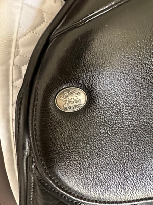 Fairfax Petite Classic Dressage Saddle 16.5 "  Black - In excellent condition USED