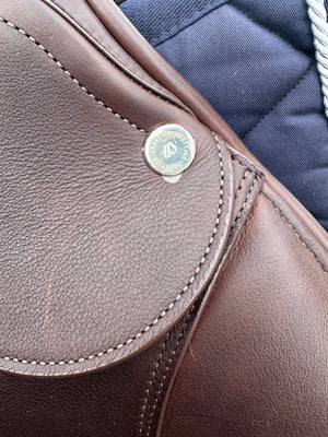 Prestige Skyward Double Flap Jumping Saddle 1634 Tobacco Calfskin. New with warranty.