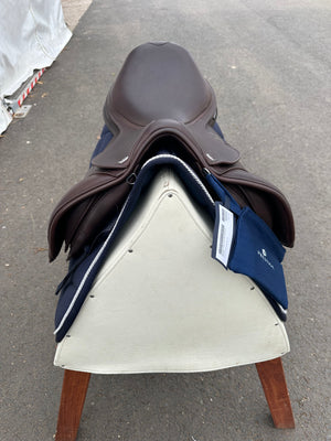Prestige Skyward Double Flap Jumping Saddle 1634 Tobacco Calfskin. New with warranty.