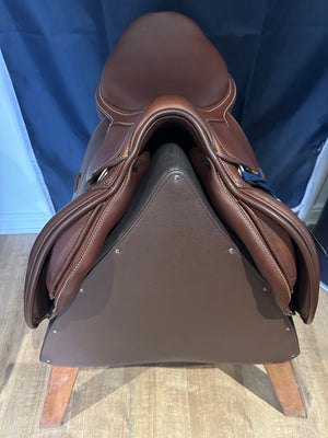 Prestige AS-X Rubino MD Jumping Saddle 1733 London Elite ex demo with warranty