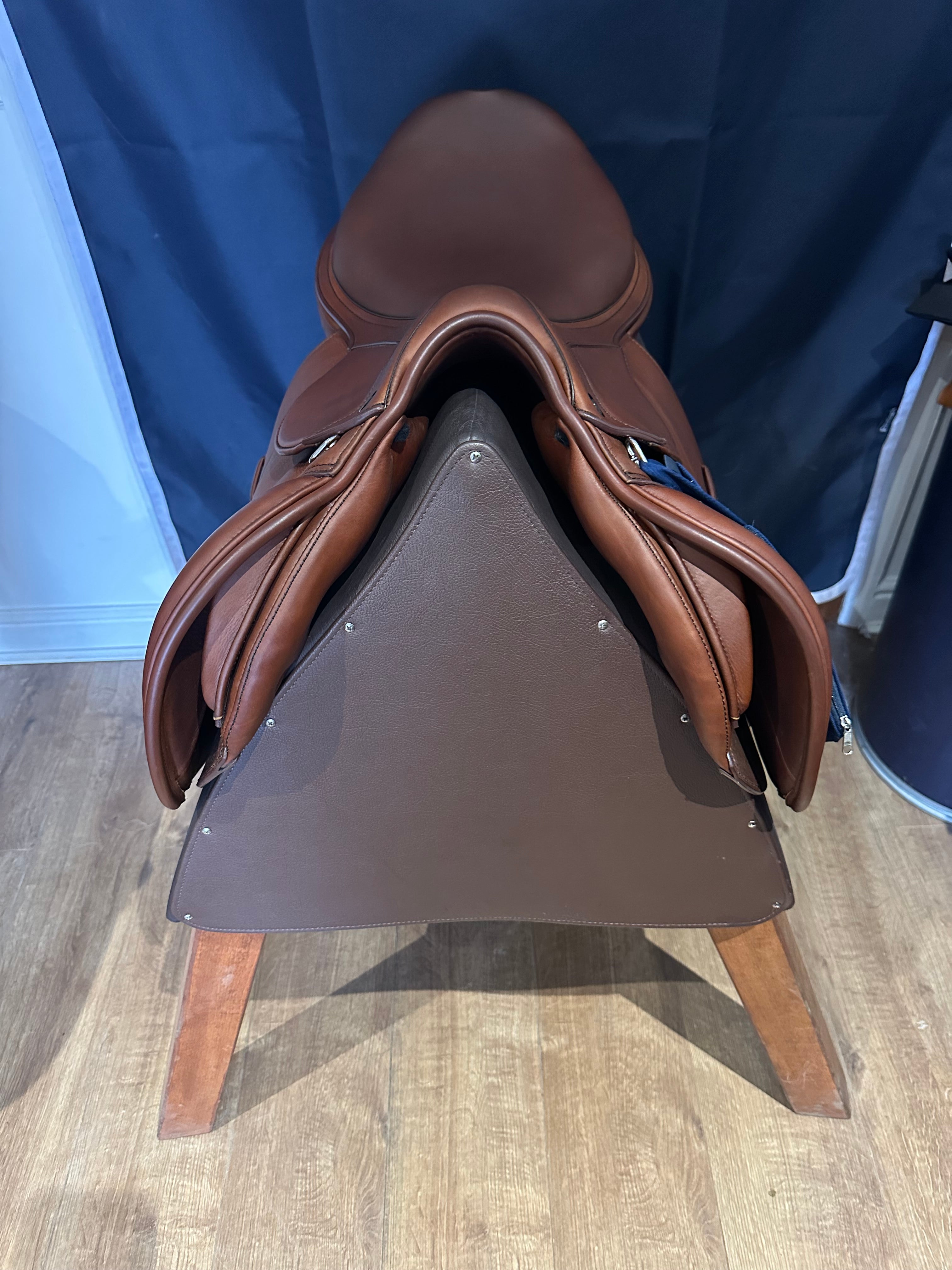 Prestige AS-X Rubino MD Jumping Saddle 1733 London Elite New with warranty