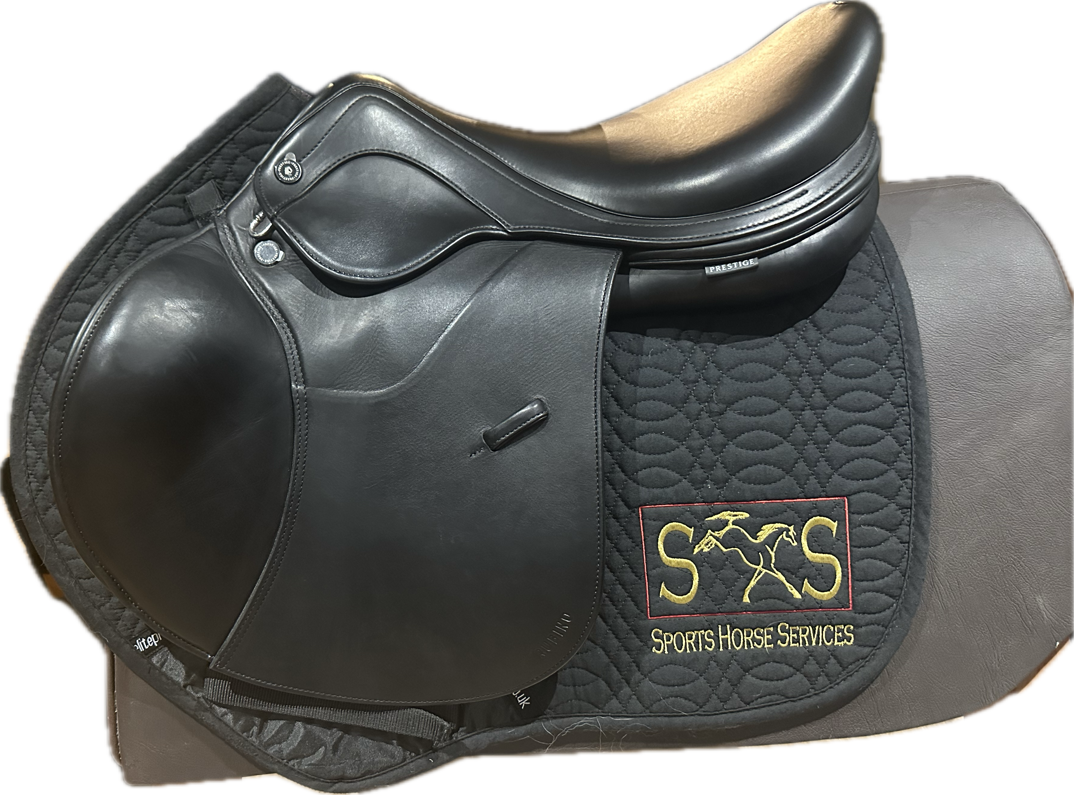 Prestige AS-X Rubino MD Jumping Saddle 17" Black Calfskin Lightly Used